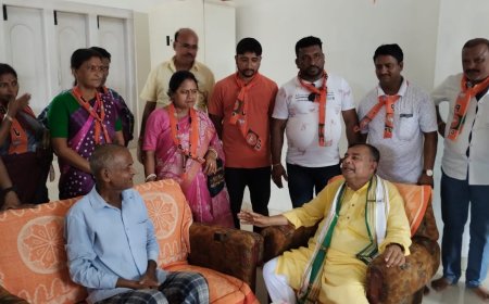 মোহনপুরে জনসংযোগ কর্মসূচীতে হাঁটলেন রতন,  অনুষ্ঠিত বুদ্ধিজীবি সম্নেলন