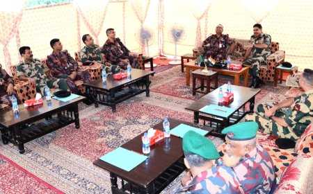 ভারত এবং বাংলাদেশের সীমান্ত নিরাপত্তা রক্ষীদের আধিকারিক পর্যায়ে সাব্রুমে বৈঠক