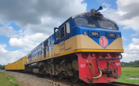 বাংলাদেশ থেকে পরীক্ষামূলকভাবে চলল মালবাহী রেল,পৌঁছলো নিচন্তপুর সীমান্তে