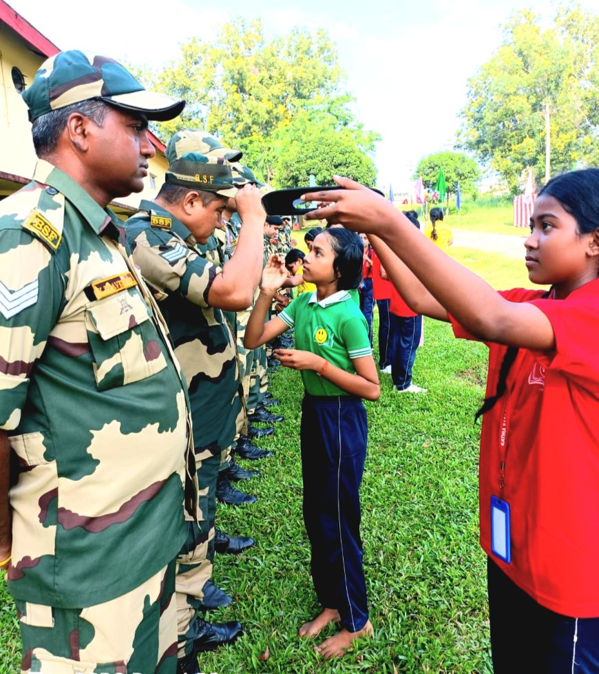 খালি পায়ে রাখি বন্ধন, সংস্কারের পরিচয় দিল কাঠিয়া বাবা মিশন স্কুল