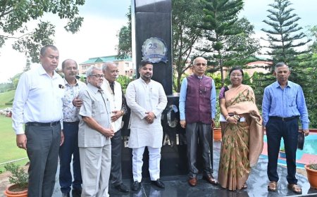 কলেজ অফ অফিসারের রজত জয়ন্তী উৎসবে উপস্থিত মন্ত্রি সুসন্ত চৌধুরী