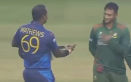 ক্রিকেট ইতিহাসে টাইম আউটের মতো বিরল সিদ্ধান্তে বাংলাদেশেকে তীব্র ভৎর্সনা