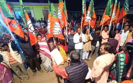 মোহনপুরে ৬৭ জন ভোটার বিরোধী দল ছেড়ে BJP-তে যোগদান করেন