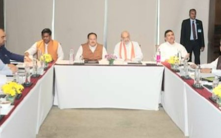 ২৪ শে ঘাসফুলের বাগানে পদ্মের চাষ করতে কলকাতায় নাড্ডা শাহর বৈঠক