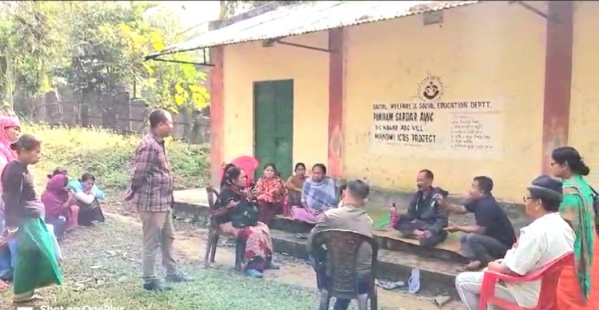 প্রয়াত হেলপারের আত্মিয়াকে নিয়োগের দাবিতে অঙ্গনওয়াড়ি কেন্দ্রে তালা দিল স্থানীয়রা