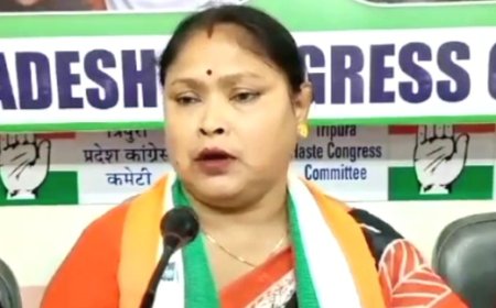 ধর্ষিতাকে বেয়াব্রু করলেন প্রদেশ মহিলা কংগ্রেস সভানেত্রী