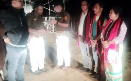 হাতাই কতরে অনশন মঞ্চ তৈরীর কাজ চলছে, দিল্লিতে অবস্থান করছেন প্রদ্যুৎ