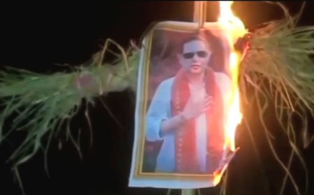 পাহাড়ে পুড়ছে প্রদ্যুৎতের কুশপুত্তলিকা,পূর্ব আসনে প্রার্থী নিয়ে জল্পনা তুঙ্গে