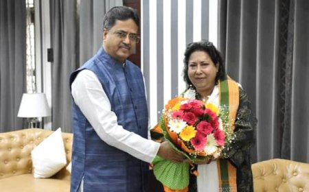 মুখ্যমন্ত্রীর সাথে সৌজন্য সাক্ষাৎ করেন পূর্ব আসনের বিজেপি প্রার্থী