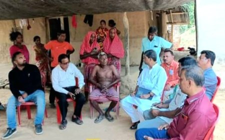 ডুম্বুর জলাশয়ে প্রয়াত মৎস্যজীবীদের বাড়িতে গেলেন বাম প্রতিনিধি দল