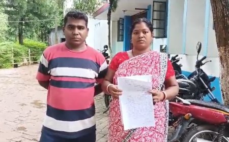 বাইক রাখাকে কেন্দ্র করে তিন বন্ধুর হাতে আক্রান্ত স্বামী স্ত্রী