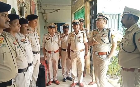 চাঁদা জুলুম নিয়ে কঠোর পুলিশ,লেফুঙ্গা থানা পরিদর্শন করে জানালেন DGP