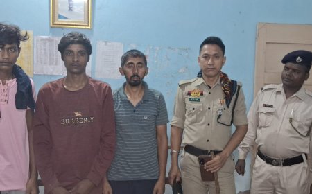 বাংলাদেশ থেকে অনুপ্রবেশকারী ৩ অভিযুক্ত গ্রেফতার, সীমান্তে আটক অবৈধ সামগ্রী