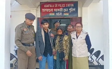 বিপুল পরিমাণ অর্থ সহ ২ নেশা কারবারি গ্রেপ্তার আগরতলা রেলস্টেশনে