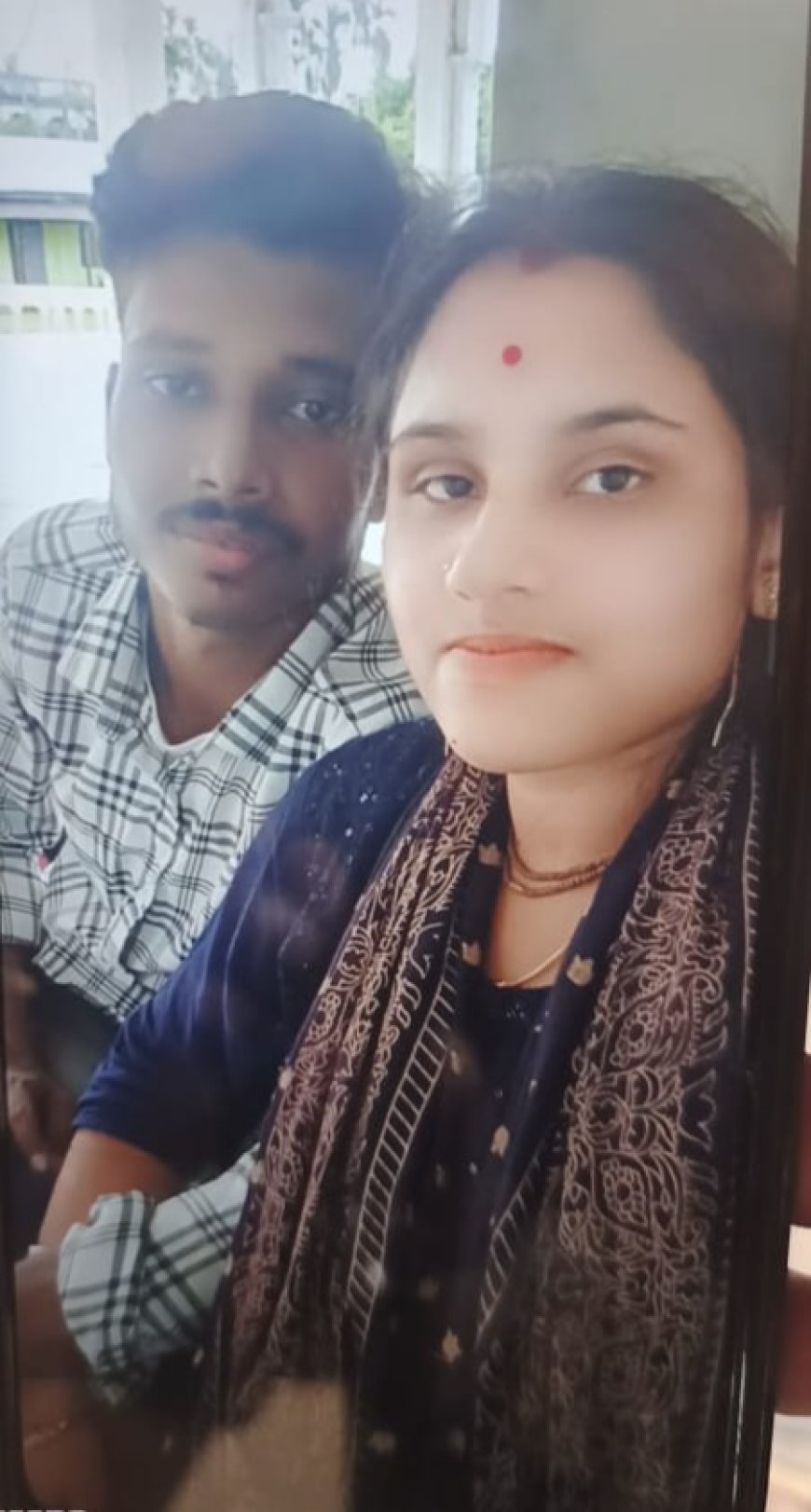 গৃহবধূর সাথে যুবকের পরকীয়ার জেরে প্রয়াত যুব