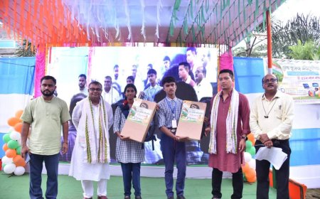 হর ঘর তিরঙ্গার অঙ্গ হিসেবে মোহনপুরে অনুষ্ঠিত ক্যুইজ প্রতিযোগিতা