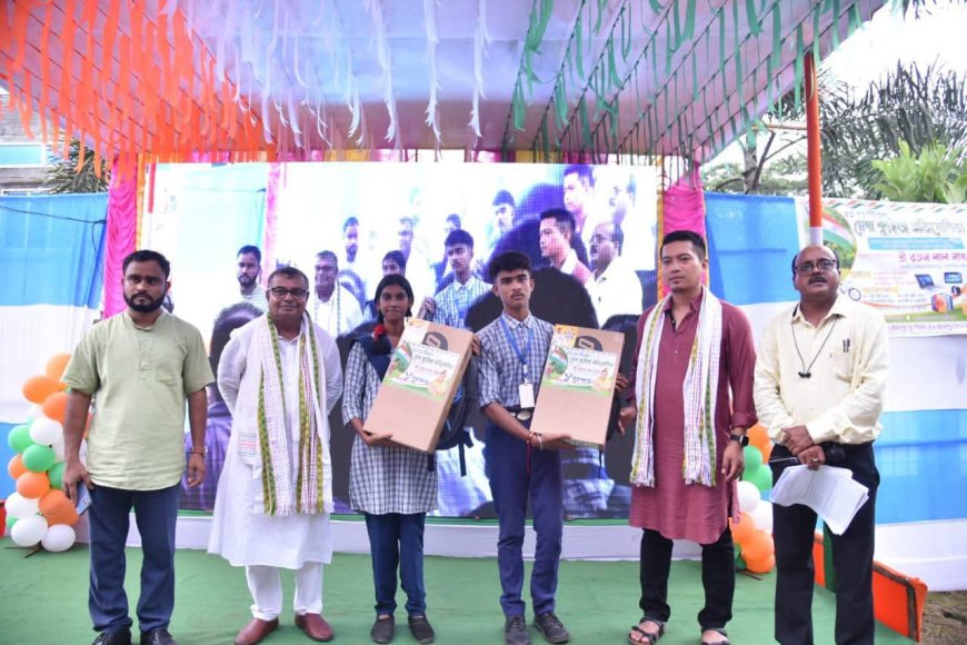 হর ঘর তিরঙ্গার অঙ্গ হিসেবে মোহনপুরে অনুষ্ঠিত ক্যুইজ প্রতিযোগিতা