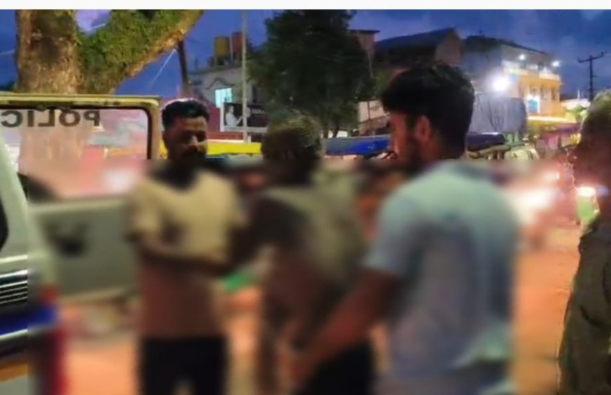 রাস্তার পাশে পড়ে থাকা অসুস্থ ব্যক্তিকে হাসপাতালে পাঠালো সামাজিক সংস্থা