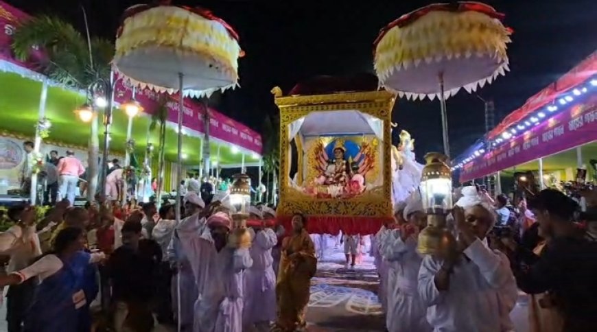 আগরতলায় অনুষ্ঠিত হলো সাড়া জাগানো কার্নিভাল