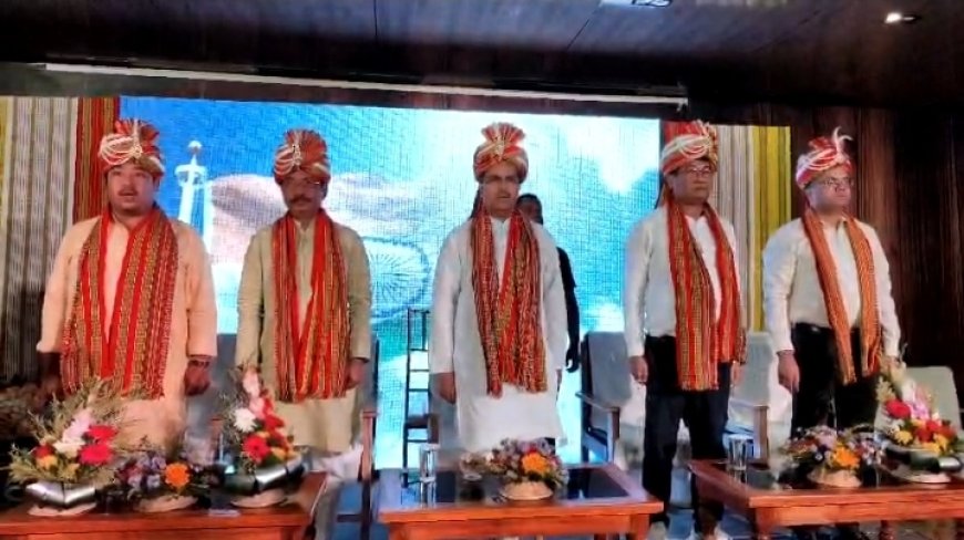 আগরতলা জনজাতি গৌরব দিবস পালনে উপস্থিত মুখ্যমন্ত্রী