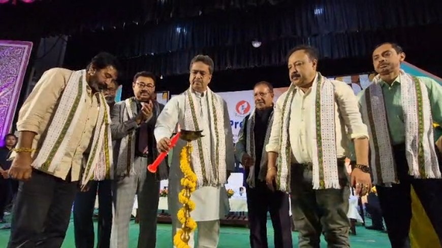 রাজ্য সরকারের উদ্যোগে জাতীয় প্রেস ডে পালন করা হয়েছে আগরতলায়