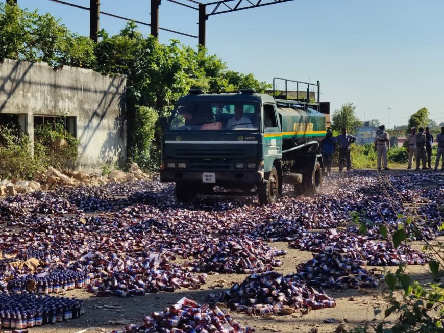 আদালতের নির্দেশে ৪৯০৭০ হাজার এসকফ ধ্বংস করল পুলিশ