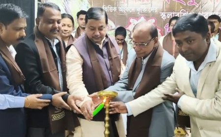 অঙ্কনে কৃতিদের স্কলারশিপ ও পুরস্কার প্রদান