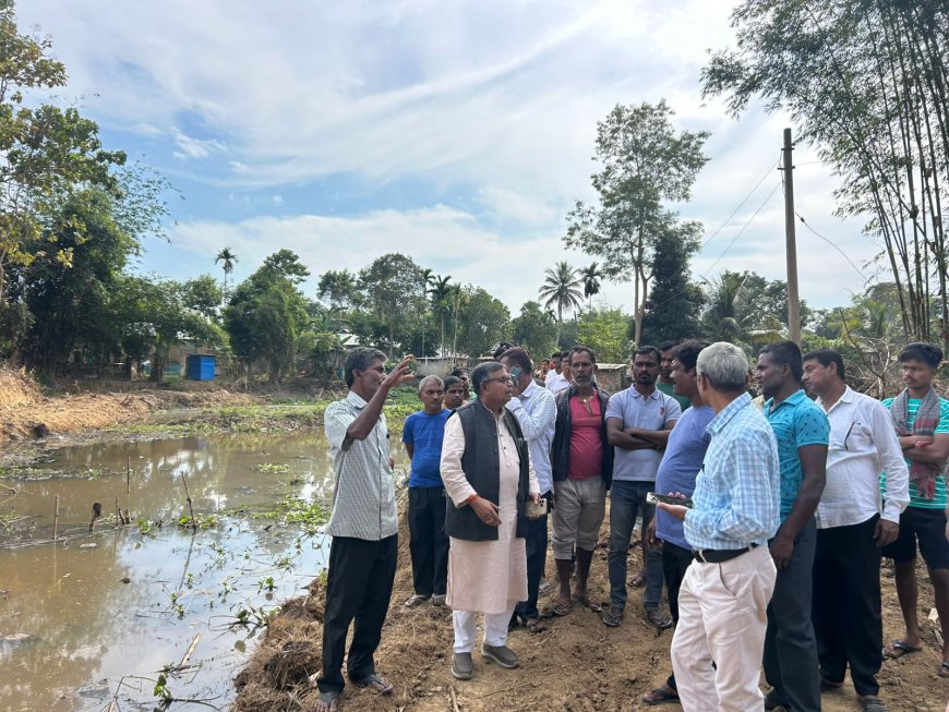 মোহনপুরে তারা সুন্দরী বাঁধের সৌন্দর্যায়নের কাজ পরিদর্শন করেন মন্ত্রী