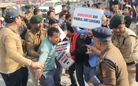 ককবরক দিবসের রেলিকে কেন্দ্র করে বিক্ষোভ প্রদর্শন রোমান ক্রিপ্টের দাবিতে