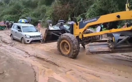 আগরতলা খোয়াই জাতীয় সড়কের বেহাল দশা, নাজেহাল যান চালকরা