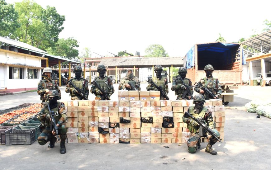 তারানগর  থেকে প্রচুর অবৈধ নেশা সামগ্রী আটক করে আসাম রাইফেল