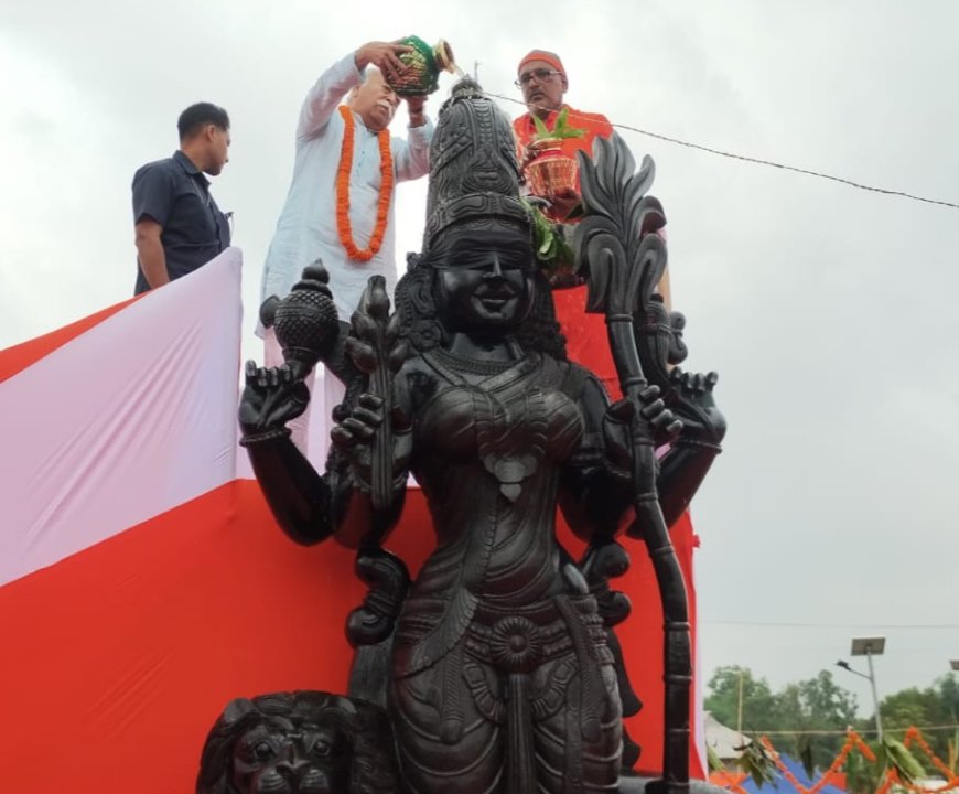 চিন্ময়া মিশন স্কুলে চিন্ময়ীর মূর্তি প্রতিষ্ঠা ও কুম্ভাভিষেক