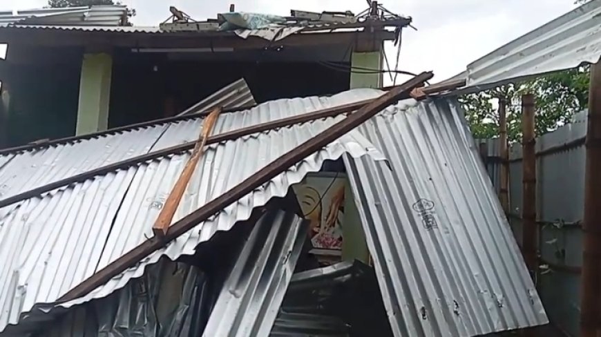 ঝড়ে লন্ডভন্ড কালীবাজারে একটি বিউটি পার্লার