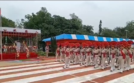 নব নিযুক্ত পুলিশ কর্মীদের পাসিং আউটে অভিবাদন গ্রহণ করলেন মুখ্যমন্ত্রী
